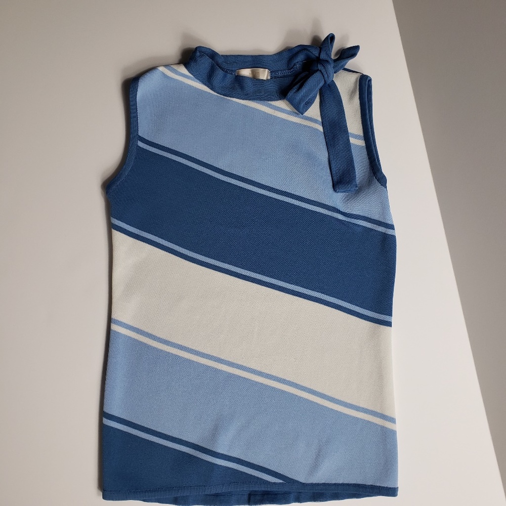 Muse Women's sleeveless TOP blue white SMALL